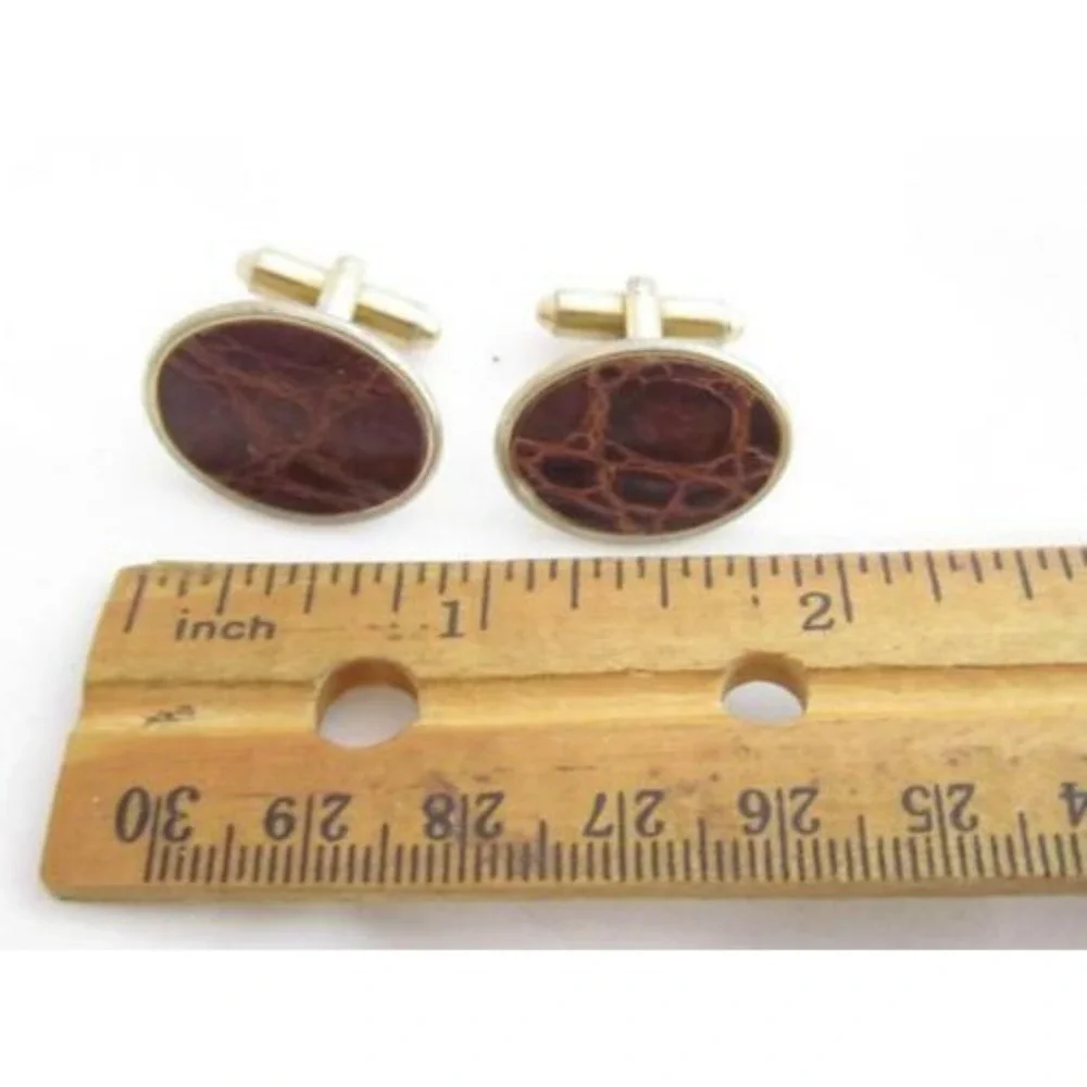 The Unbranded Brand vintage brown